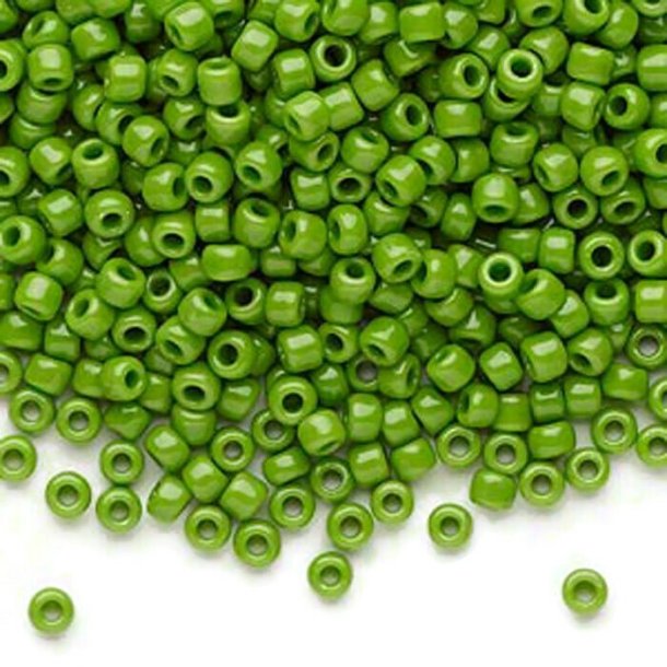 Matsuno seed bead (8/0), opque jade green, 700pcs.
