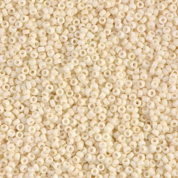 Miyuki seed bead, matte cream, opaque, size #15, 1.5x1 mm, ca. 3000 stk