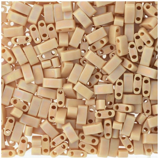 Miyuki, half Tila, two-hole-bead, opaque, frosted pear AB, 5x2.3mm, 5gr, ca. 130pcs