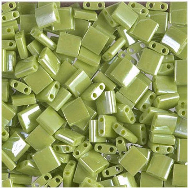Tila bead, opaque with luster, chartreuse green, 5x5mm, 10g, 110pcs