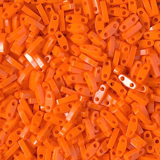 Miyuki quarter Tila, two-hole-bead, opaque, orange, 5x1.3mm, 5g, 220pcs