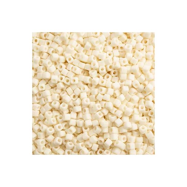 Miyuki, glass seed bead, square, creamy white, opaque, 1.8x1.8mm, 5gr, ca. 420pcs