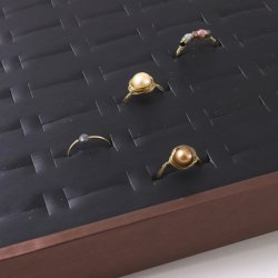 Displaybox, fr Fingerringe, kupferfarben, Platz fr 100 Ringe. 1 Stck