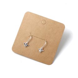 Display-Karte fr Ohrringe oder Ohrstecker, hellbrauner Karton mit Rille, 60x60x0,4 mm, 20 Stck