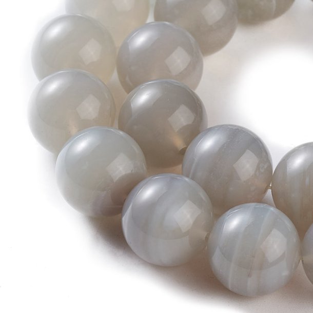 Grey agate, round beads, diameter 16mm, 4 pcs.