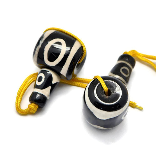 Achat, schwarz und weiß, Guru-Perle, 3 Löcher, weiß, 23x15 mm, 1 Stk