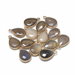 Vergoldeter Anh&auml;nger, grauer Achat, Tropfen 24x15 mm. 1 stk