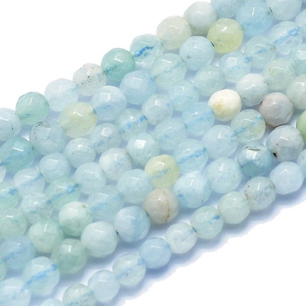 Aquamarine, entire strand, round, facetted bead, 4mm. ca. 120pcs.