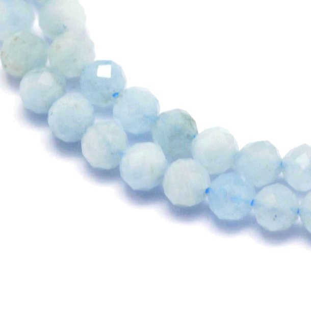 Aquamarine, entire strand, facetted beads, light blue, ca. 3mm. ca. 110pcs.