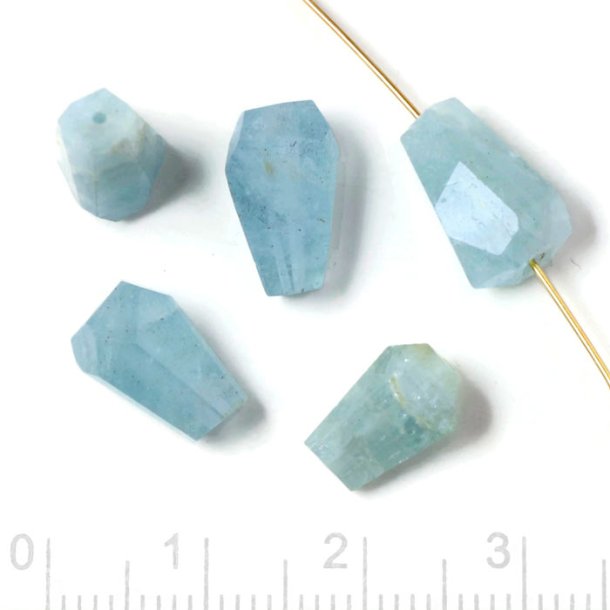 Aquamarine, through drilled, teardrop-shaped, uneven faceted bead, turquoise, appx. 9x6 mm, 2 pcs