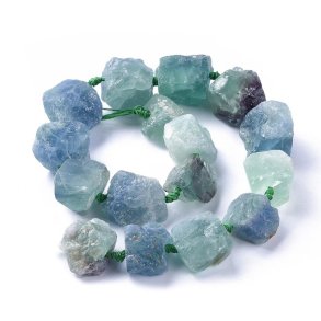 Naturlig fluorit, hel streng, r� nuggets, gr�n-lilla mix, ca. 25x20 mm, ca. 14 stk