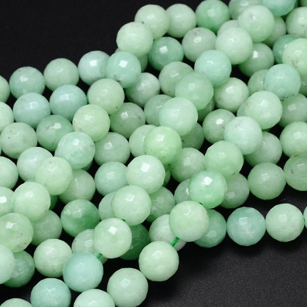 Burma Jade bead, facetted, light green, round, 4mm, 10 pcs