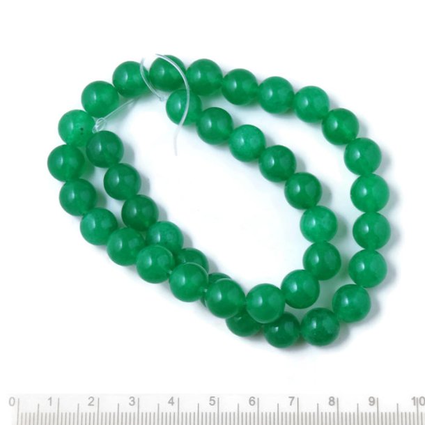 Jadeperle, hel streng, let meleret gr�s-gr�n, rund, 10 mm, 39 stk.