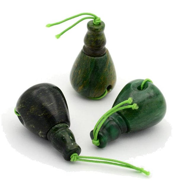 Australische Jade, Guru-Perle, 3 L&ouml;cher, dunkelgr&uuml;n, 24x12x11 mm, 1 Stk.