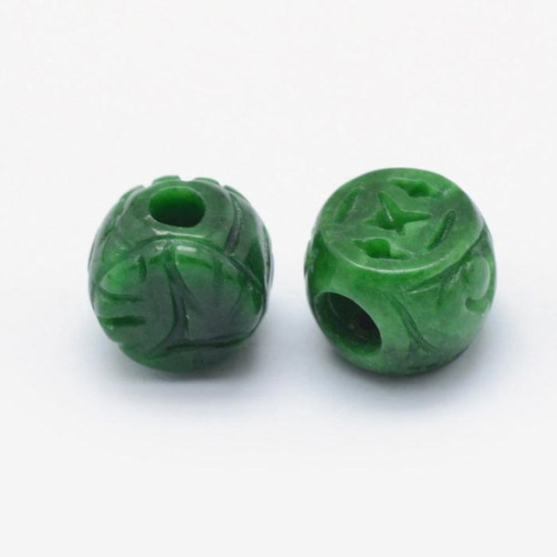 Genuine green jade, flat round bead, 11x10x9 mm. 1 piece.