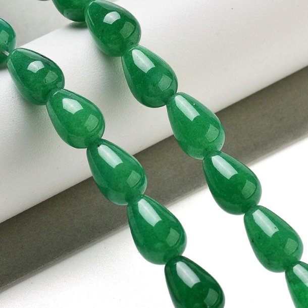 Jade, dyed, teardrops, green, 12x8mm. 4pcs.