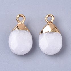 Anh&auml;nger, wei&szlig;e Jade, flacher Tropfen, vergoldete Messingspitze, 18x10x5mm, 1 Stk