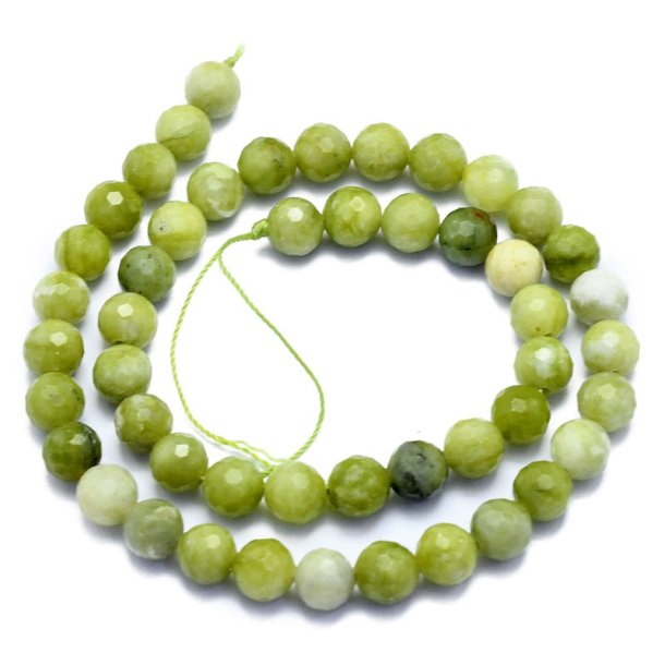 Taiwan-Jade, ganzer Strang, facettierte Perlen, gr�n, rund, 8 mm. ca. 44 Stck