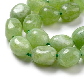 Jade, gef�rbt, hellgr�n, Nuggets, 12,5x10 mm, 4 Stck