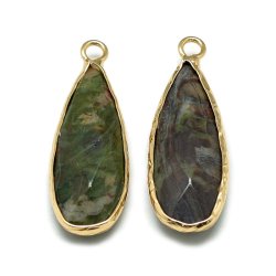 Vergoldeter Anh&auml;nger, Ocean Jaspis, gr&uuml;nlich, langer Tropfen, 31x12 mm. 1 stk