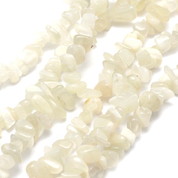 Moonstone, strand, small nuggets, ca. 8x4x2 mm, ca. 230 pcs.