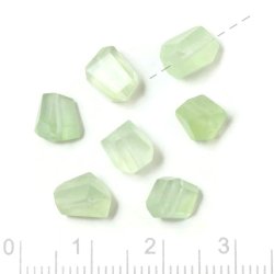 Prehnit, ungleichm&auml;&szlig;ig facettierte Perle, tr&uuml;b, hellgr&uuml;n, ca. 8x5x4 mm, 4 St&uuml;ck.