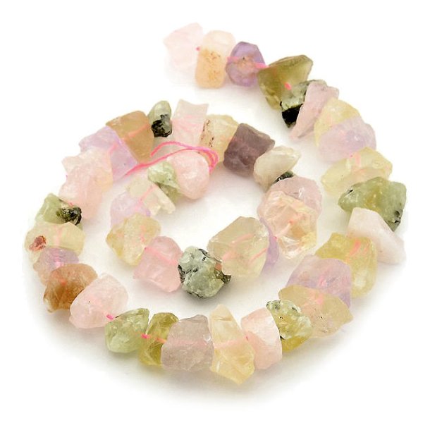 Mixed stone types, full strand, raw nuggets, approx. 12x15x10 mm, 47 pcs.