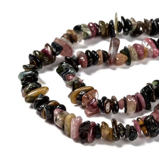 Tourmaline, strand, small nuggets, mixed dark colors, ca. 7x5 mm, ca. 120 pcs.