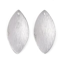 Versilbertes Messing, geb&uuml;rstetes verdrehtes Oval mit 1 mm Loch, 23x11x1 mm, 4 Stk.