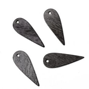 Schwarzes Messing, rustikale spitze Tropfen mit Loch, 22x8 mm, 4 Stk.