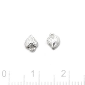 Kleiner Anhnger, gehmmertes Herz mit se, Silber, 5,5x4,5 mm, 2 Stck