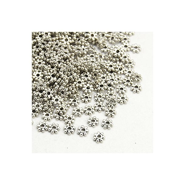 ca 50 stk. Oxyderet sølvfarvet perle, blomst lille, 4 mm.