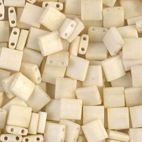 Tila-Perlen, 2-Loch-Perle, mattiert, opak creme, 5x5x2 mm, 10 g, ca. 120 Stk.