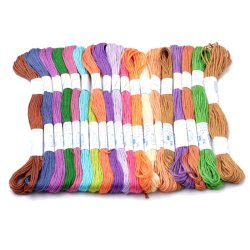 Stickgarn, Baumwolle, 100 verschiedene Farben, 8 Meter, gro&szlig;e Sammelpackung.