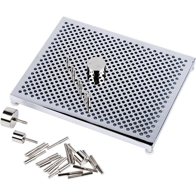 Wire Links Jig Board, Metal, Lav Selv Flotte Trådornamenter, Måler 14x12x1,5 Cm, 1 Stk til Smykkefremstilling