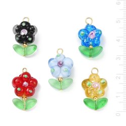 Blume mit Blttern, mehrfarbig, Glas und Messing, ca. 24x14,5x9 mm, 5 Stck