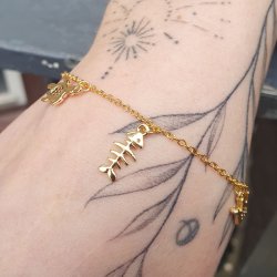 Fischskelett, Anh�nger mit �se, 18K vergoldetes Messing, 14,5x6,5 mm, 2 Stck