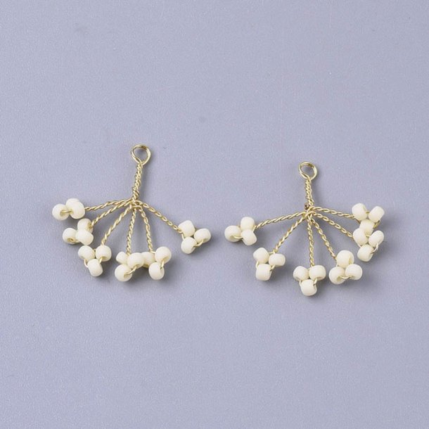 Seed bead pendant, beige, 15x20 mm, 2 pc.