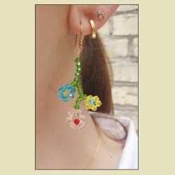 Anhnger, Blumenranke aus Kristallperlen, mehrfarbig, ca. 30x14,5 mm, 1 Stk