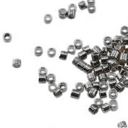 Drahtklemmen, schwarzes Metall, 2,5x2,5 mm, Loch 2 mm, 300 Stk